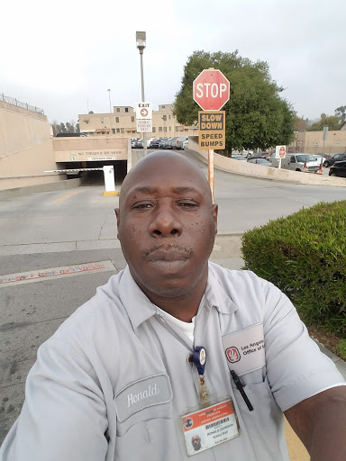 Auto Parts Store «AutoZone», reviews and photos, 240 W Anaheim St, Long Beach, CA 90813, USA