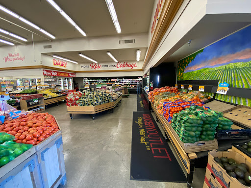 Grocery Store «Grocery Outlet Bargain Market», reviews and photos, 80 E Washington St, Petaluma, CA 94952, USA