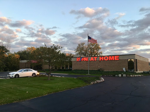 Real Estate Agency «RE/MAX At Home», reviews and photos, 3215 W Algonquin Rd, Rolling Meadows, IL 60008, USA