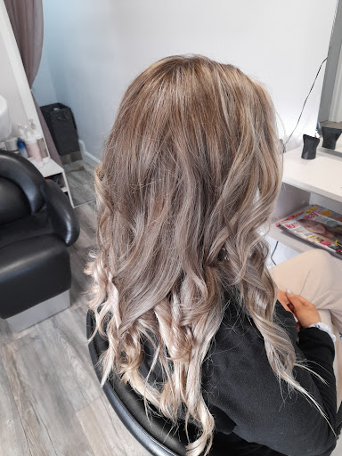 Grainne Turning Heads Hair Salon in Four Mile House, Co. Roscommon