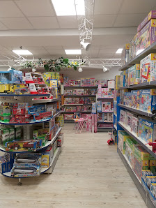 L'Arca Store - Cartoleria, giocattoli, addobbi natalizi, libri di scuola Zona Industriale Pianura di, 64024 Notaresco TE, Italia