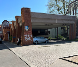 CONTI PARK parking garage Rathaus Spandau photo