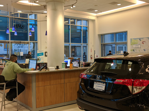 Honda Dealer «San Francisco Honda», reviews and photos, 10 S Van Ness Ave, San Francisco, CA 94103, USA