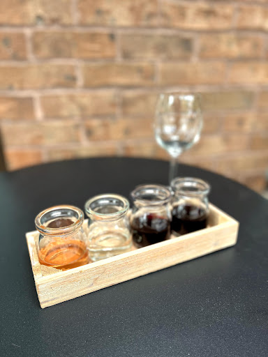 Wine Store «Wine Shoe», reviews and photos, 339 Nelson St SW, Atlanta, GA 30313, USA