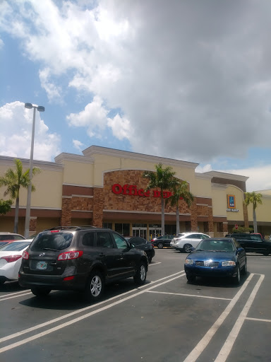 Shopping Mall «Lakes Mall», reviews and photos, W Oakland Park Blvd, Fort Lauderdale, FL 33319, USA