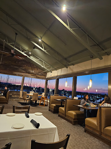 Smiths Landing Seafood Grill image