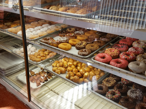 Donut Shop «Alvernon Donut Shop», reviews and photos, 1450 S Alvernon Way, Tucson, AZ 85711, USA