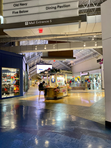 Shopping Mall «Philadelphia Mills», reviews and photos, 1455 Franklin Mills Cir, Philadelphia, PA 19154, USA