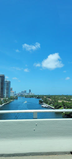 Park «Heritage Park», reviews and photos, 19200 Collins Ave, Sunny Isles Beach, FL 33160, USA