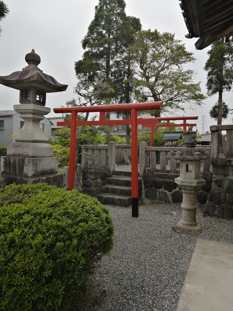 稲荷神社(境内社)