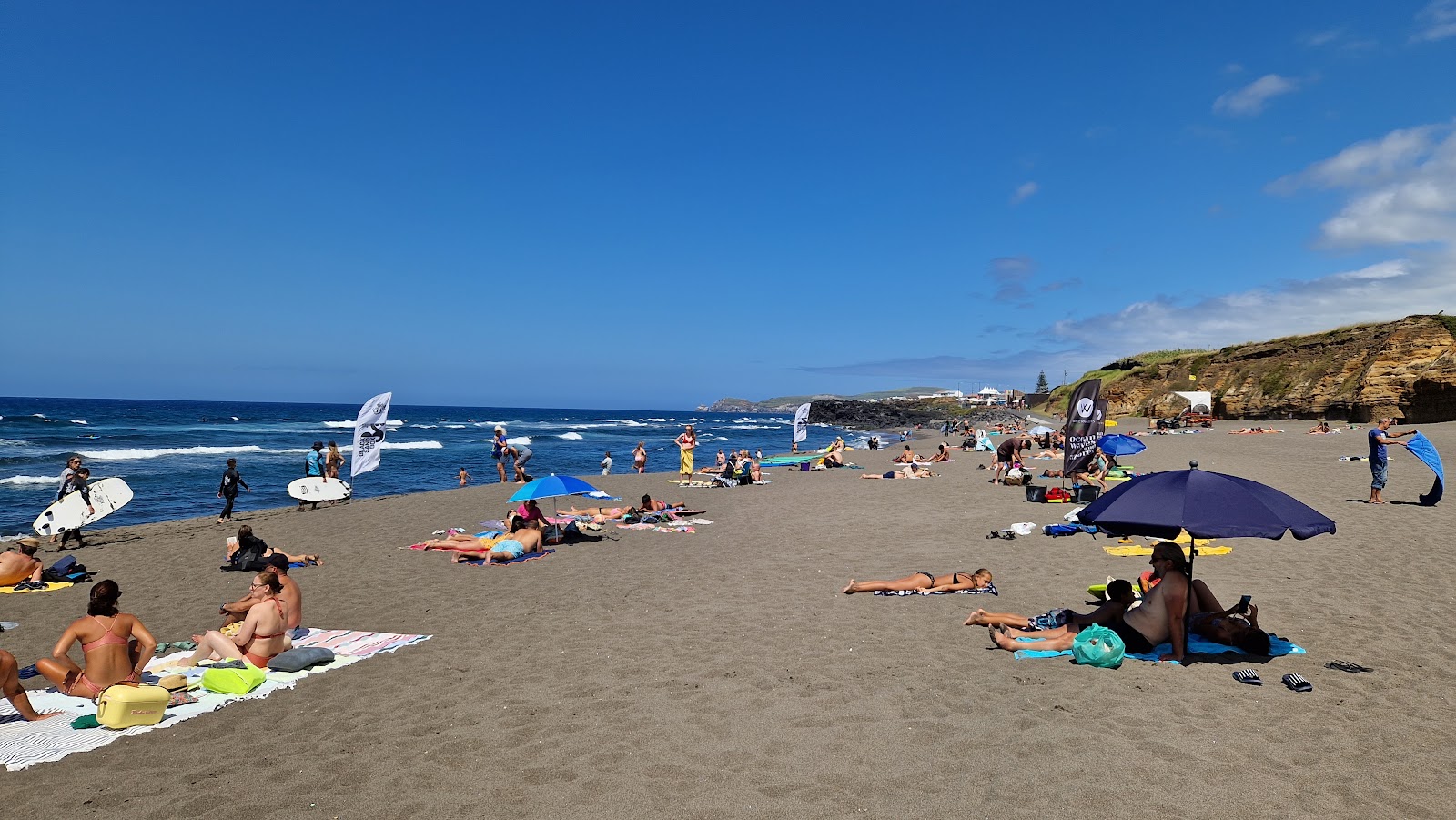 Praia do Areal de Santa Barbara'in fotoğrafı düz ve uzun ile birlikte