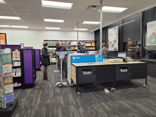 Print Shop «FedEx Office Print & Ship Center», reviews and photos, 13061 Lee Jackson Memorial Hwy a, Fairfax, VA 22033, USA