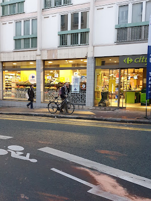 Carrefour City à Paris
