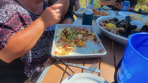 Seafood Restaurant «Dockers Restaurant», reviews and photos, 3505 Marina View Point, Muskegon, MI 49441, USA