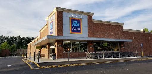 Supermarket «ALDI», reviews and photos, 200 W Village Dr, Woodstock, GA 30188, USA
