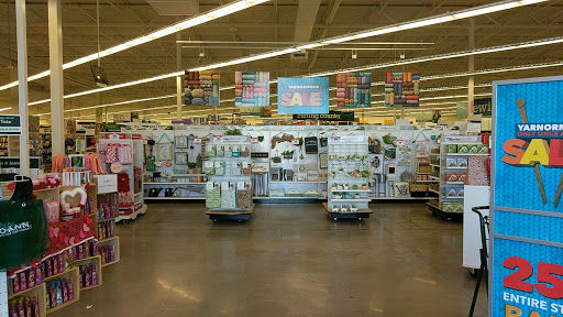 Fabric Store «Jo-Ann Fabrics and Crafts», reviews and photos, 22914 Victory Blvd, Woodland Hills, CA 91367, USA