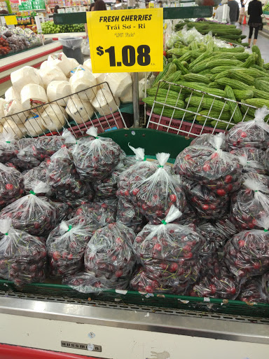 Asian Grocery Store «Dalat Supermarket», reviews and photos, 13075 Euclid St, Garden Grove, CA 92843, USA