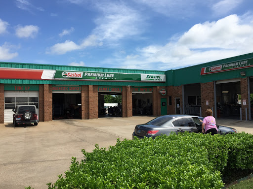 Auto Repair Shop «Castrol Express Car Service», reviews and photos, 240 E Ovilla Rd, Red Oak, TX 75154, USA