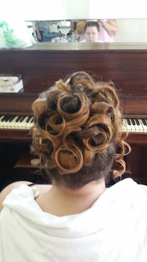 Hair Salon «Hot Headz Salon», reviews and photos, 692 W Montrose St, Clermont, FL 34711, USA