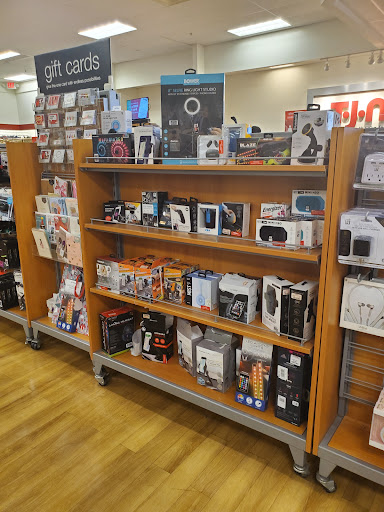 Department Store «T.J. Maxx», reviews and photos, 100 Mountaineer Dr, Stroudsburg, PA 18360, USA