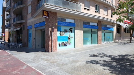 Clínica Dental Milenium Paterna - Sanitas en Paterna, Valencia