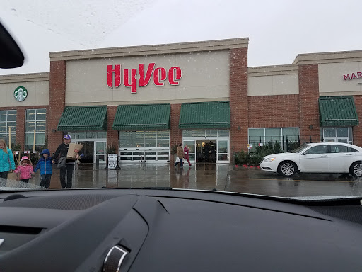 Grocery Store «Hy-Vee», reviews and photos, 9409 Zane Ave N, Brooklyn Park, MN 55443, USA