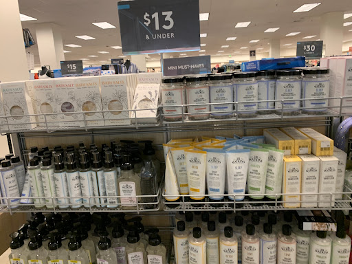 Department Store «Nordstrom Rack», reviews and photos, 3363 E Foothill Blvd, Pasadena, CA 91107, USA