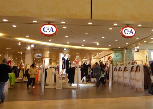 Läden, um weiße T-Shirts für Frauen zu kaufen Mannheim