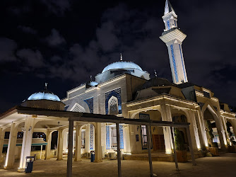 Bahçeşehir Hacı Eyüp Saadet Çarmıklı Camii