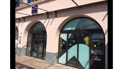 LCL Banque et assurance à Saint-Tropez