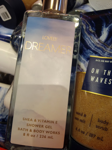 Beauty Supply Store «Bath & Body Works», reviews and photos, 2615 Medical Center Pkwy, Murfreesboro, TN 37129, USA