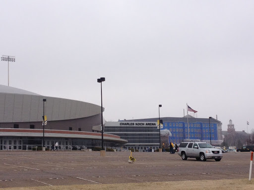 Roofing Contractor «Farha Roofing», reviews and photos, 1627 S Hillside St, Wichita, KS 67211, USA