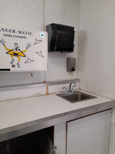 Laundromat «Huntington Coin Laundry», reviews and photos, 234 Adams Ave, Huntington Beach, CA 92648, USA