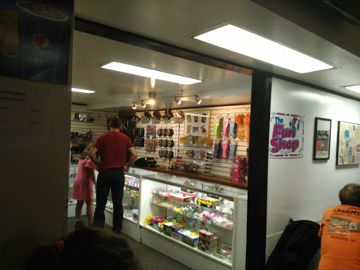 Roller Skating Rink «Aurora Skate Center», reviews and photos, 34W113 Montgomery Rd, Aurora, IL 60504, USA