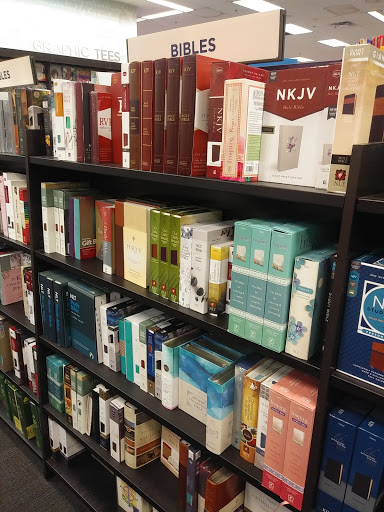 Book Store «Books-A-Million», reviews and photos, 839 Brandon Town Center Dr, Brandon, FL 33511, USA