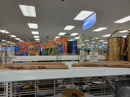 Clothing Store «Ross Dress for Less», reviews and photos, 1700 Lake Woodlands Dr, The Woodlands, TX 77380, USA