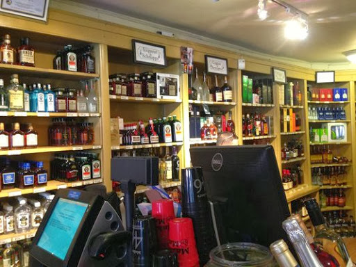 Wine Store «Vernon Wine & Liquor», reviews and photos, 5006 Vernon Blvd, Long Island City, NY 11101, USA