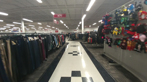 Clothing Store «Burlington Coat Factory», reviews and photos, 4247 Union Deposit Rd, Harrisburg, PA 17111, USA