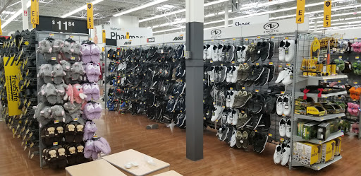 Shopping Mall «Centre at Riverchase Shopping Ctr», reviews and photos, 1694 Montgomery Hwy, Hoover, AL 35216, USA