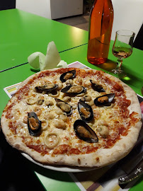 Plats et boissons du Pizzeria Divina Pizza à La Mure - n°14