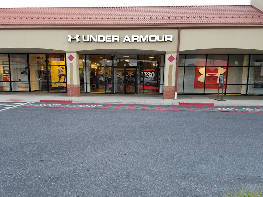 Clothing Store «Under Armour Factory House», reviews and photos, 33 Outlet Square, Hershey, PA 17033, USA
