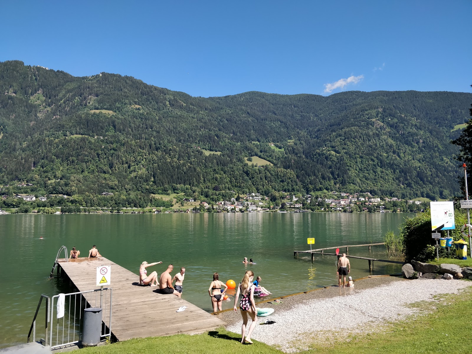 Foto de Seebad St. Andrae com grama superfície