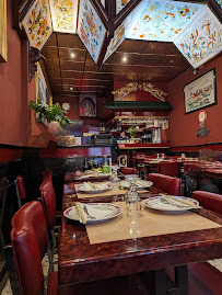 Atmosphère du Restaurant asiatique La muraille du Phenix à Paris - n°6