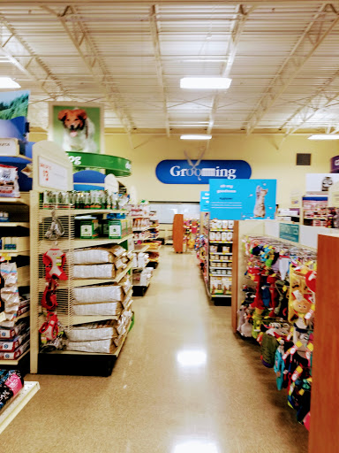 Pet Supply Store «PetSmart», reviews and photos, 1700 Norman Dr #200, Valdosta, GA 31601, USA
