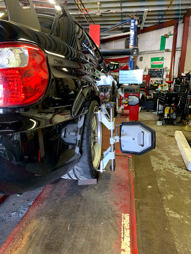 Auto Repair Shop «Fastrack Automotive Inc», reviews and photos, 147 Summit St #10, Peabody, MA 01960, USA