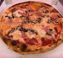 Plats et boissons du Pizzas à emporter Chez Seb & Jess - Pizza Rossi à Saint-Marc-Jaumegarde - n°13