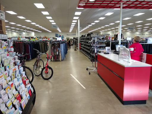Thrift Store «The Salvation Army Family Store & Donation Center», reviews and photos, 717 3rd Ave SE, Cedar Rapids, IA 52401, USA