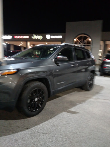 Car Dealer «Westgate Chrysler Jeep Dodge Ram», reviews and photos, 2695 E Main St, Plainfield, IN 46168, USA