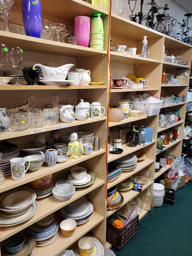 Thrift Store «Life Center Thriftshop», reviews and photos, 6331 6th Ave, Tacoma, WA 98406, USA
