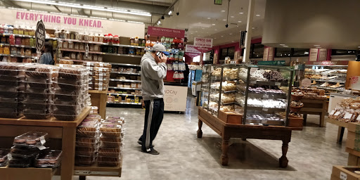 Grocery Store «Whole Foods Market», reviews and photos, 331 N Glendale Ave, Glendale, CA 91206, USA